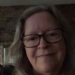 Meet your Posher, Leslie